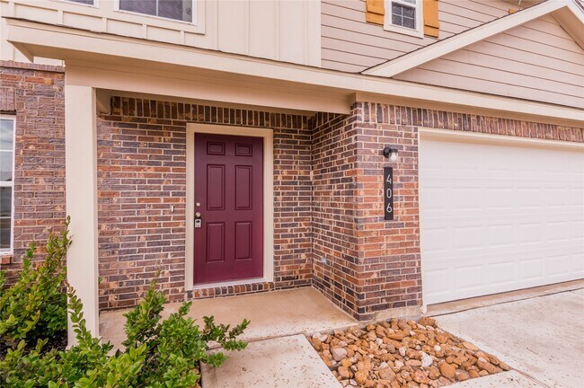 Building Photo - 406 Del Monte Dr