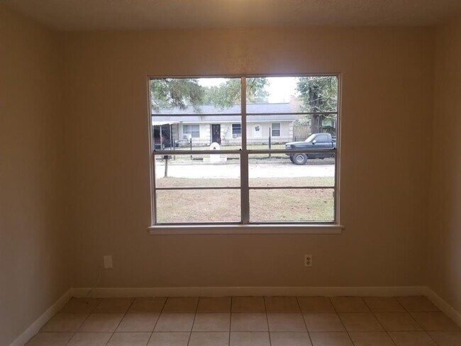 Foto del edificio - 14911 Grand Prairie Dr