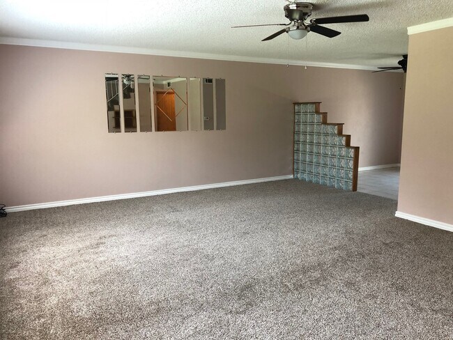 Building Photo - COMING SOON!!! Beautiful 3 bedroom 2.5 bat...