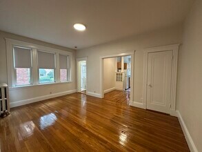 Building Photo - 1 Craigie St