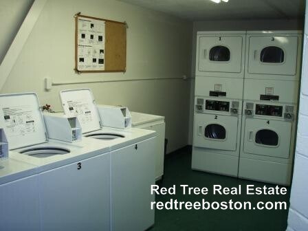 Foto del edificio - 239 Kelton St
