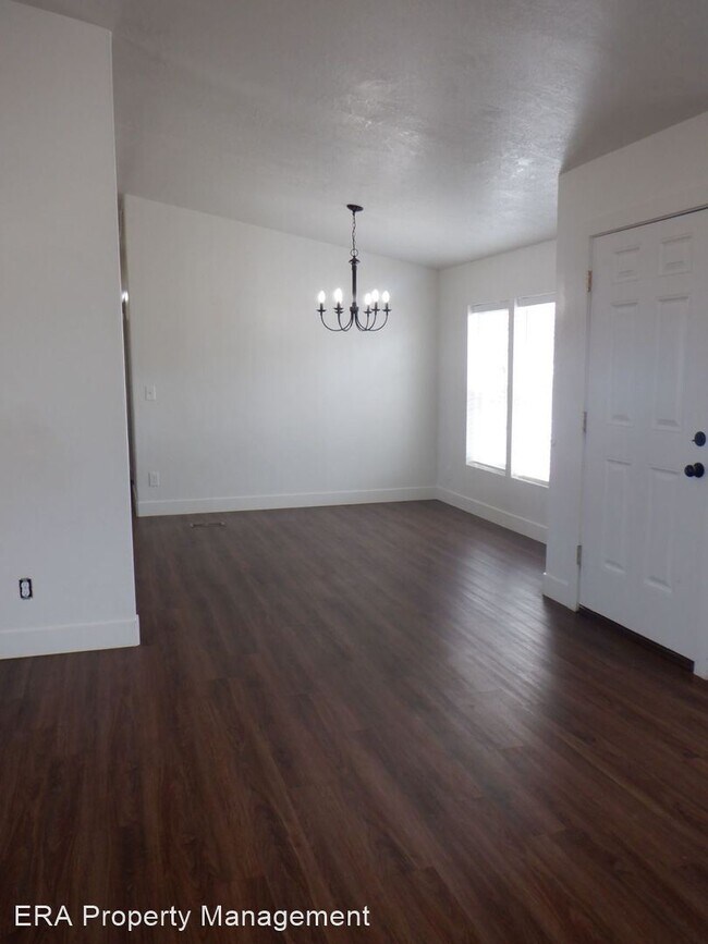Foto del edificio - 4 br, 2 bath House - 4751 N Tumbleweed Dr.