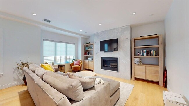 Foto del edificio - 21 Crowninshield Rd