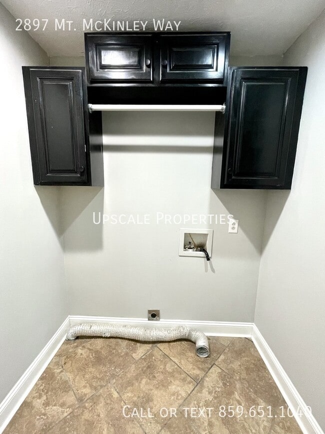 Building Photo - 2897 Mt McKinley Way
