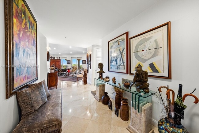 Foto del edificio - 13633 Deering Bay Dr
