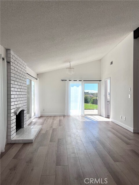 Foto del edificio - 6716 Verde Ridge Rd