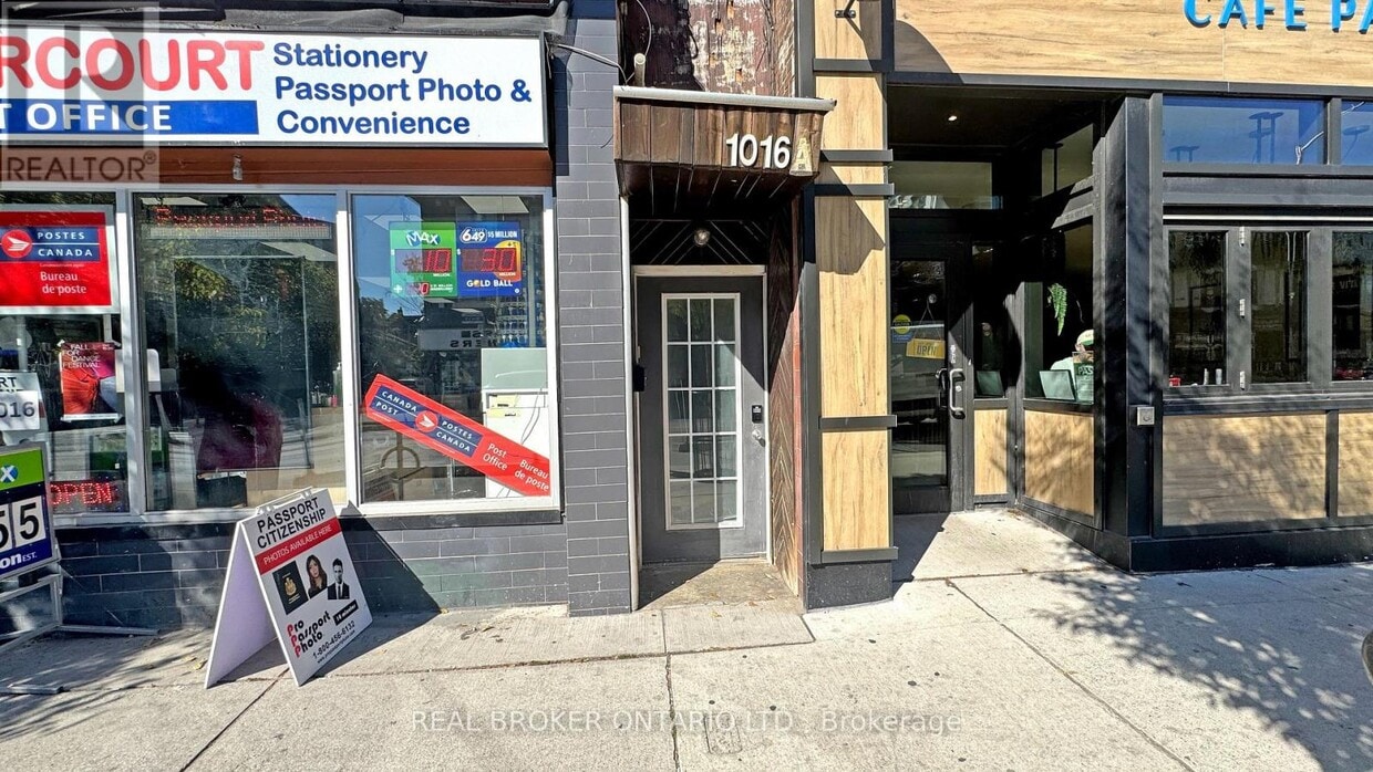 Photo principale - 1016 Bloor St W