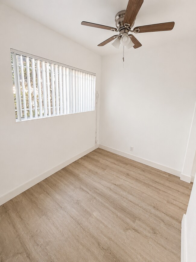 Foto del interior - 803 Java Ave Inglewood, CA 90301