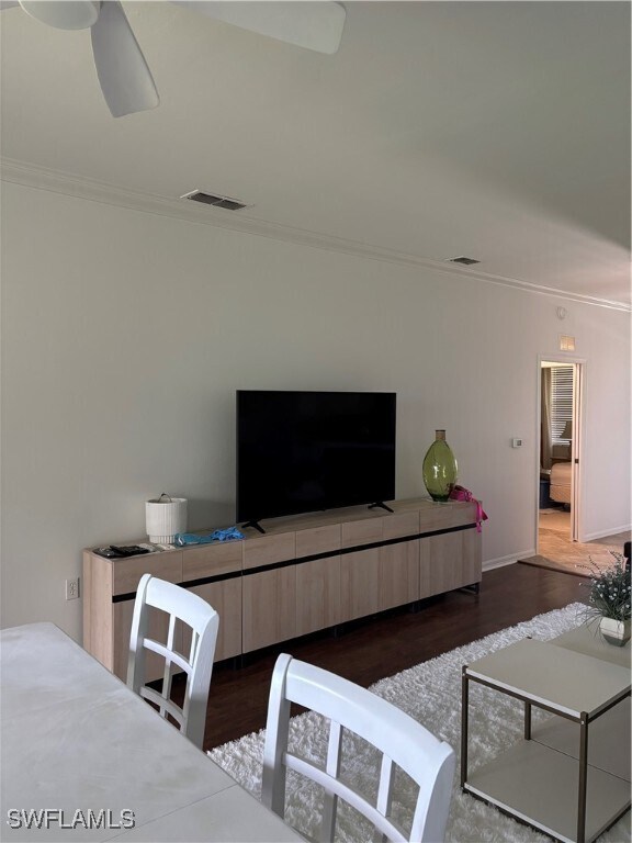 Foto del edificio - 2700 Cypress Trace Cir