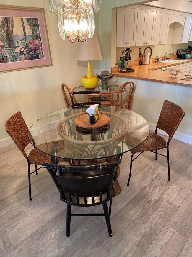 Foto del edificio - 175 SE St Lucie Blvd