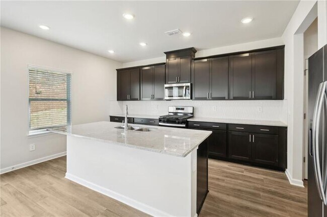 Foto del edificio - 95 Sequoia Ln