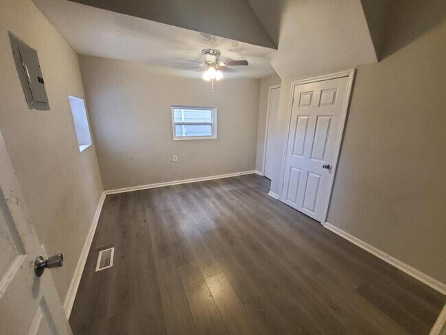 Foto del edificio - 2902 Barton Ave