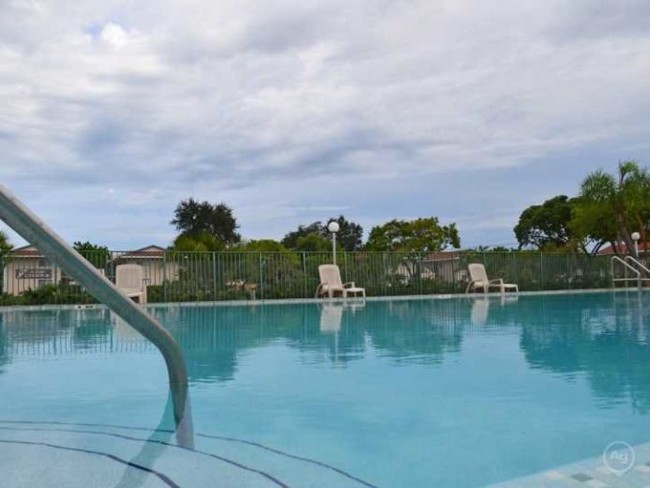 Building Photo - 5098 Island Club Dr