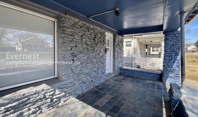 Foto del edificio - 4308 Highland Ave