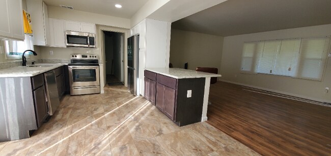 Foto del edificio - 12316 Rambling Ln