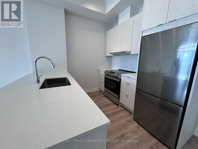 Photo du bâtiment - 4130 Parkside Village Dr