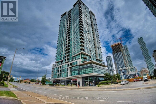 Building Photo - 3985-3985 Grand Park Dr