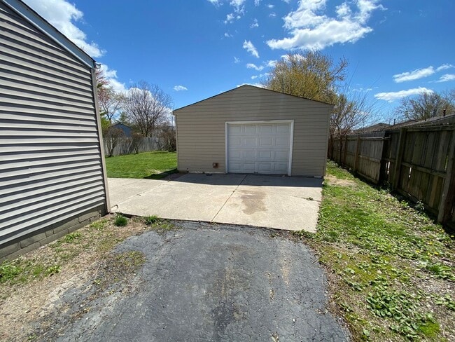 Foto del edificio - 5009 Cherry Creek Pkwy S