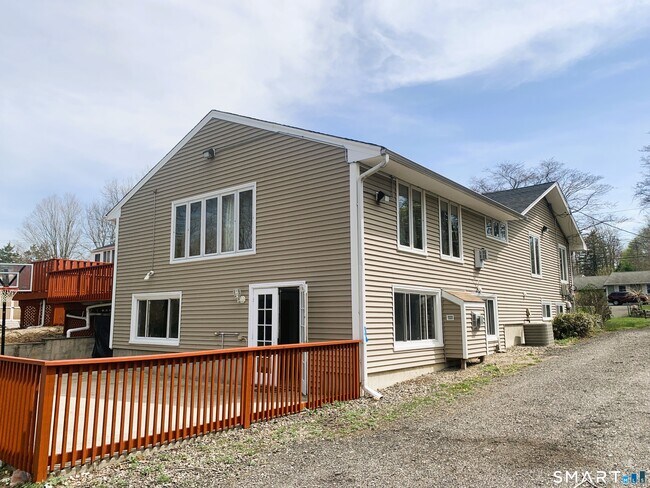 Foto del edificio - 15 Coral Dr