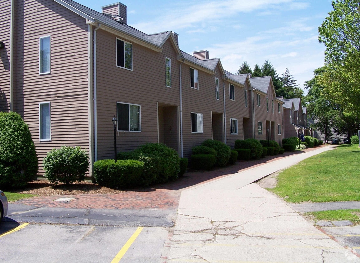 4257 Fairfield Park, Mansfield, MA 02048 Apartments in Mansfield, MA