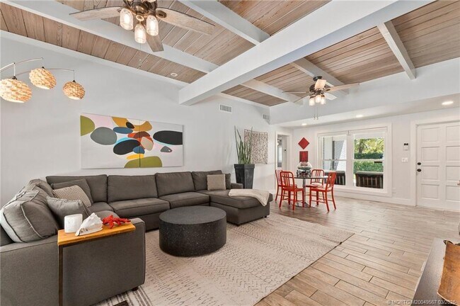 Foto del edificio - 530 S Manor Dr
