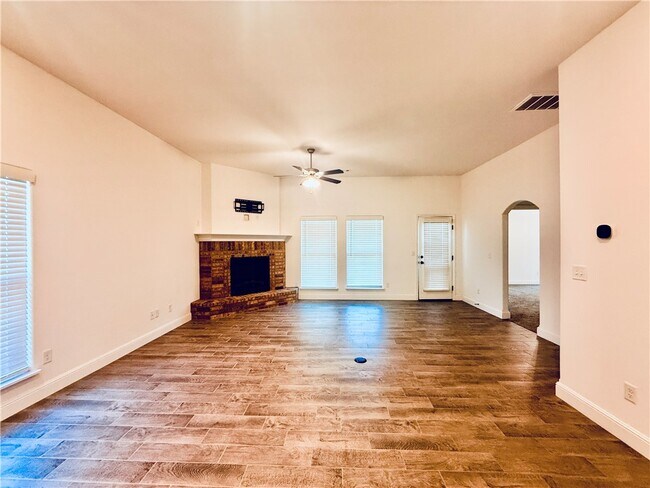 Foto del edificio - 424 NW 59th Ave