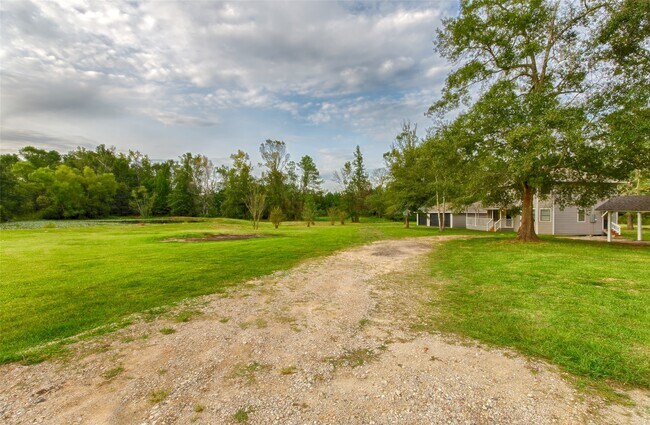 Foto del edificio - 22311 Warwick Glen Dr