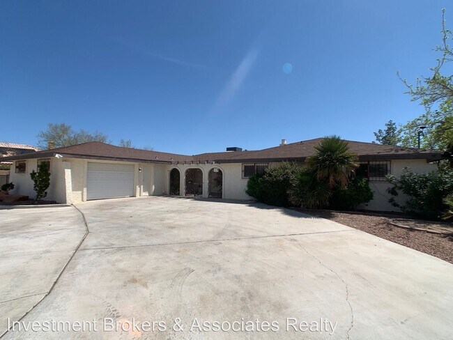 Building Photo - 3 br, 2 bath House - 3385 W. Meranto Ave