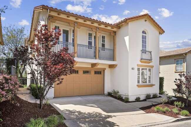 Building Photo - 4659 Cielo Cir
