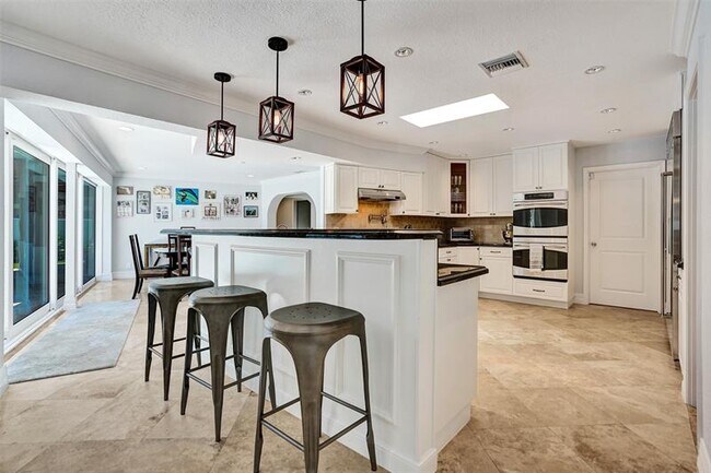 Foto del edificio - 1471 SW 14th St