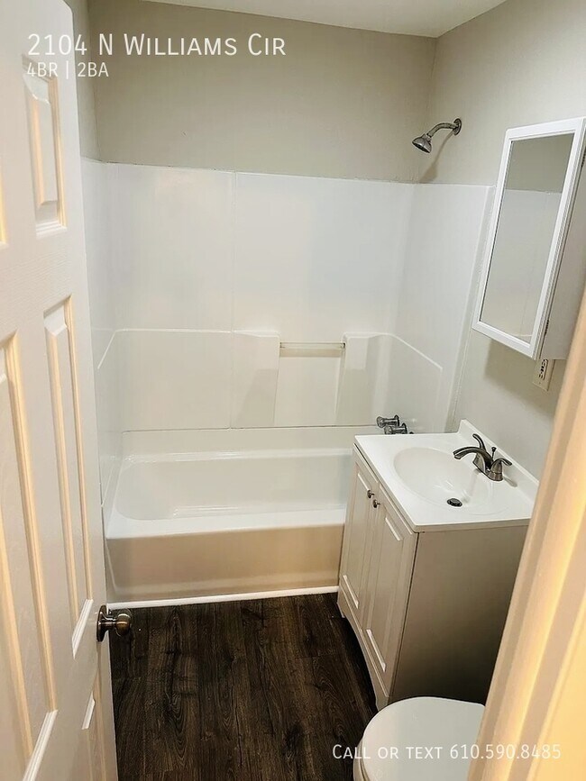 Foto del edificio - 2104 N Williams Cir