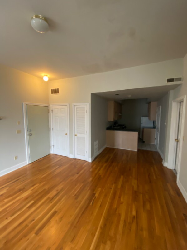 2149 Sinton Ave Unit 3, Cincinnati, OH 45206 Room for Rent in