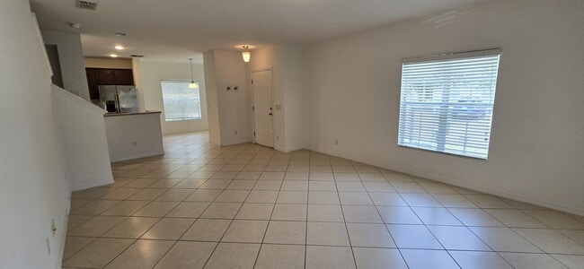 Building Photo - 2851 Sunstone Dr