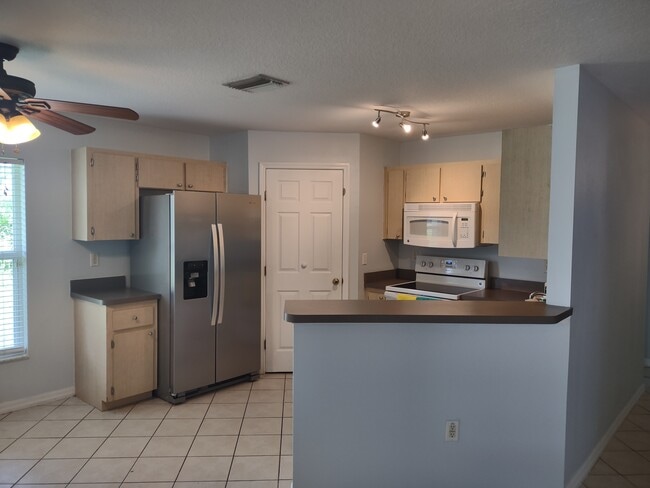 Foto del edificio - 405 N Willow Ave