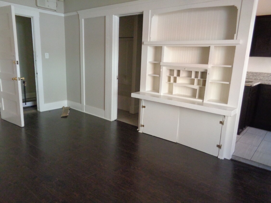 Foto principal - 319 Elm Ave
