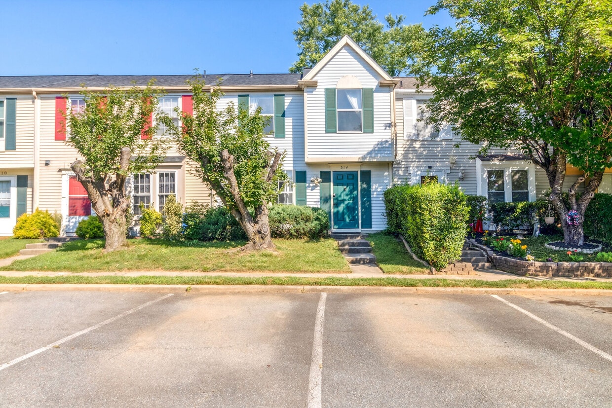 Photo - 514 White Surf Terrace (Gaithersburg, MD)