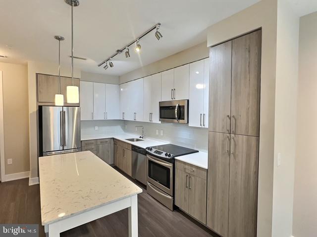 Building Photo - 145 Riverhaven Dr