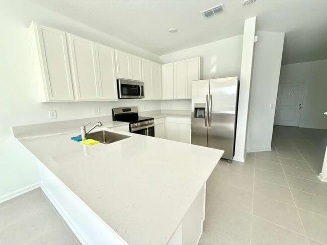 Building Photo - 3111 Mindfullness Dr