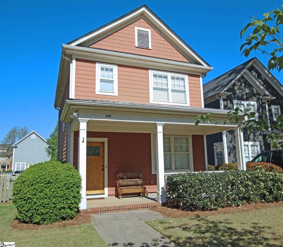 Primary Photo - 208 A Anderson St