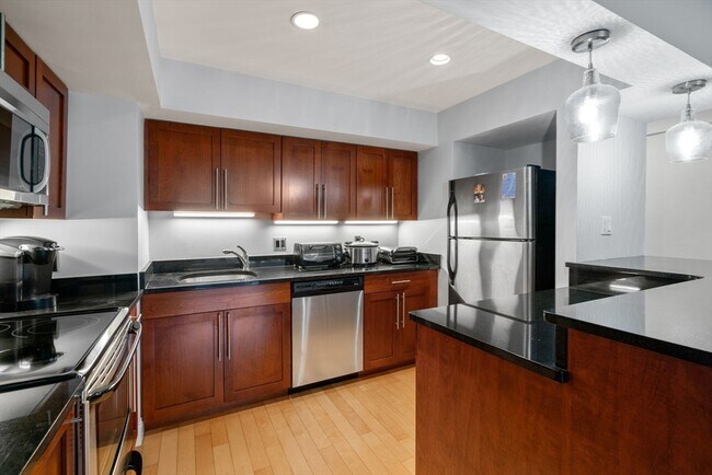 Foto del edificio - 1600 Beacon St