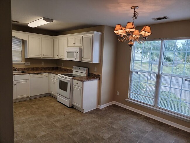 Building Photo - 2115 Whitney S Dr