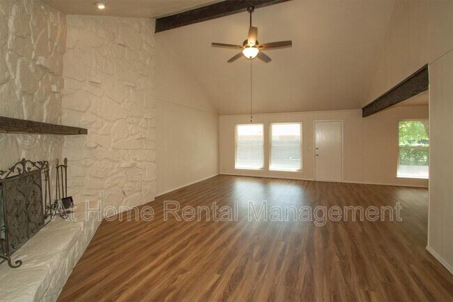 Foto del edificio - 7729 S 70th E Ave