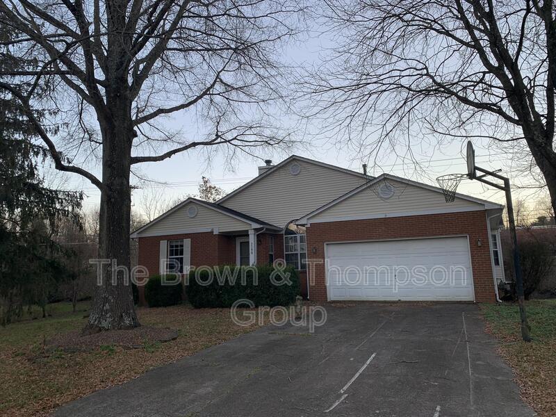 2390 Harrods Pointe Trce, Lexington, KY 40514 House Rental in