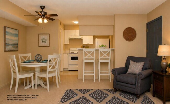 Foto del edificio - 351 Lone Hill Dr
