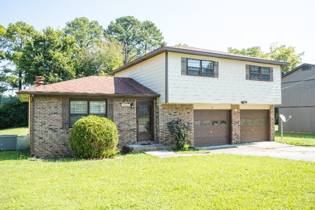 Foto del edificio - 4040 Knollbrook Dr NW