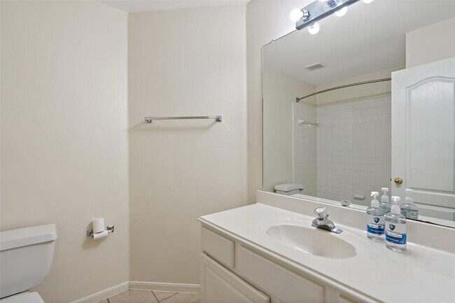 Foto del edificio - 11214 Amaranth Ln