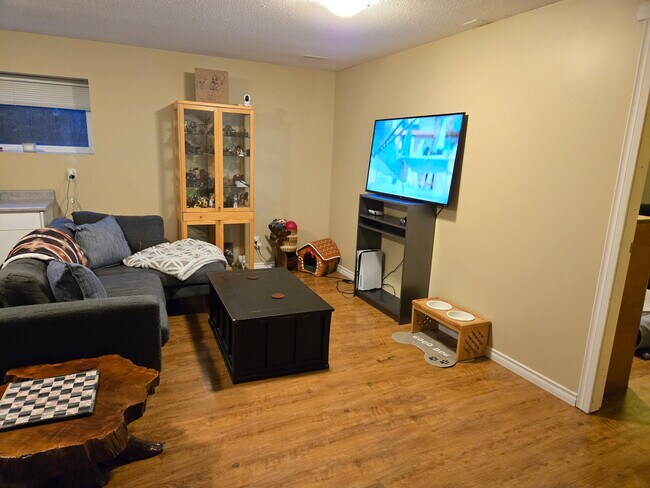 Photo du bâtiment - 11479-11236 236 St