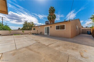 Building Photo - 3578 Anthony Dr