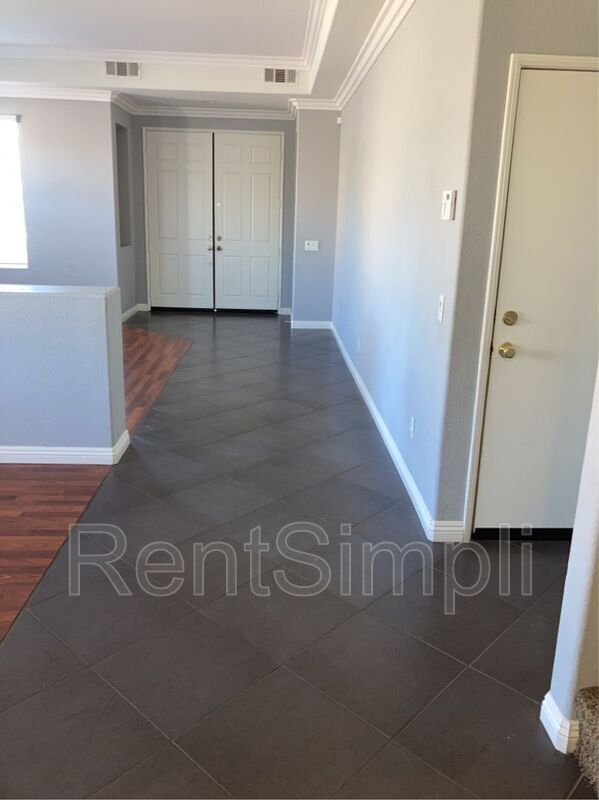 Foto del edificio - 33772 Verbena Ave
