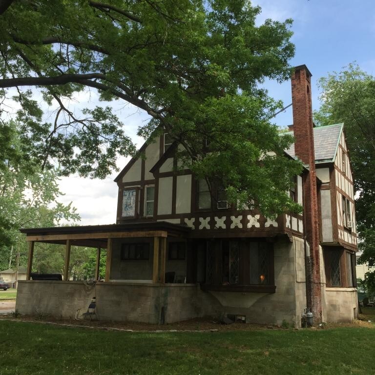 Exterior - 1130 S 6th St